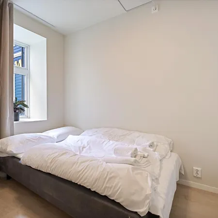 100 Sqm 5br - Newly Renovated - Center Lägenhet